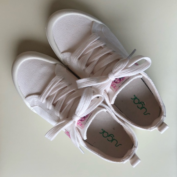 Sugar Festival Sneaker👟🤍 - Picture 9 of 9